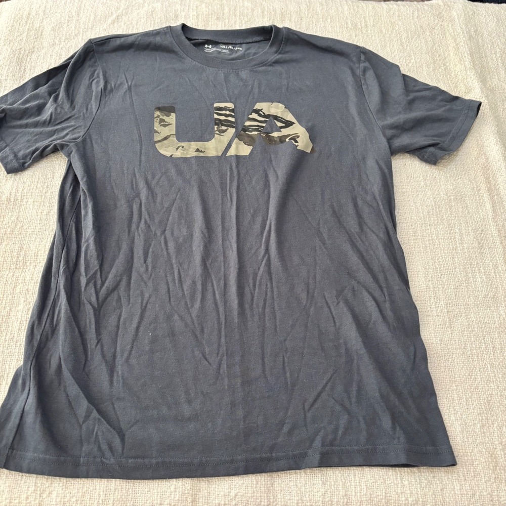 Under Armour Boys T-Shirt Gray Camo UA Logo Graphic Tee YXL Loose Fit